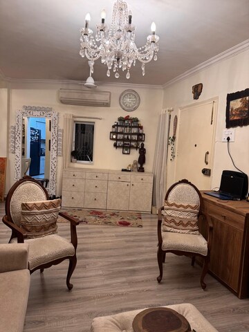 Master Bedroom in 2 BHK Apartment at Sea-Side Apartment, Bandra West – for Rent