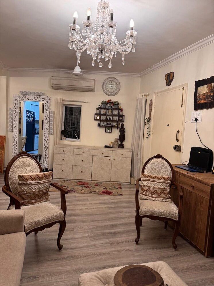 Master Bedroom, sea-side-apartment 2 Bedroom 800 Sq.Ft. Apartment In Bandra West Mumbai 9555822