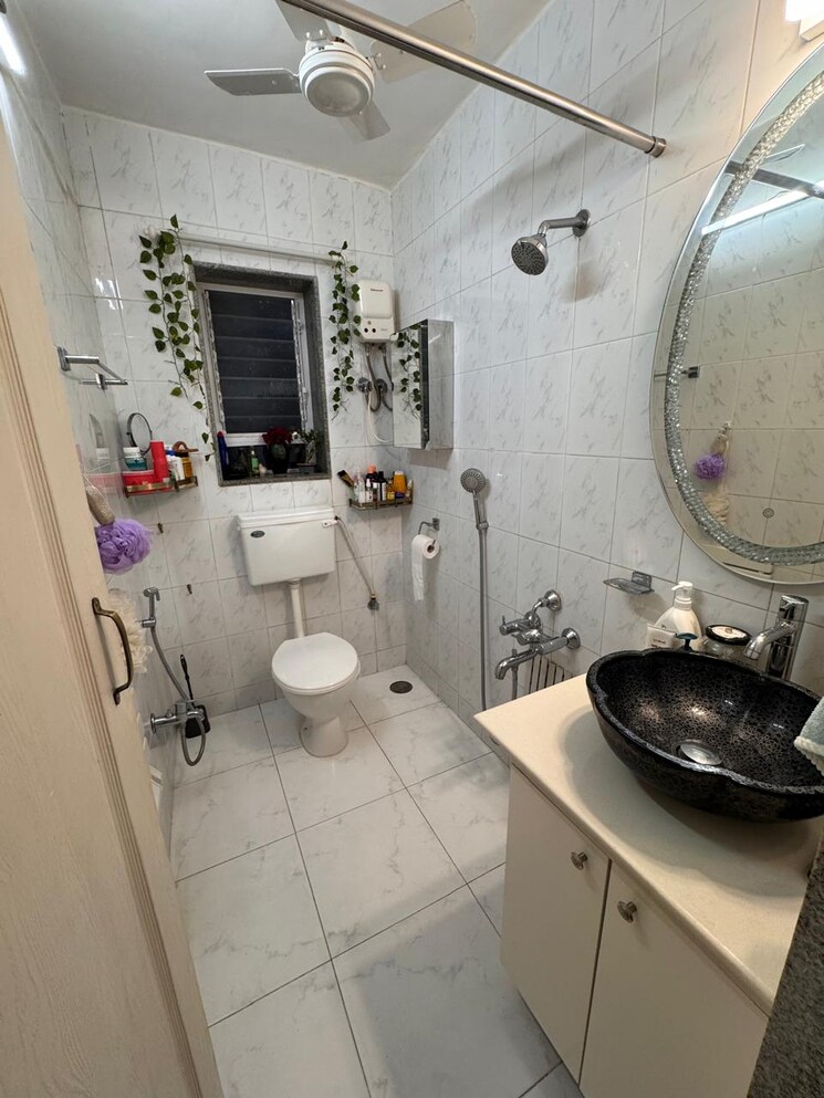 Master Bedroom, sea-side-apartment 2 Bedroom 800 Sq.Ft. Apartment In Bandra West Mumbai 9555822