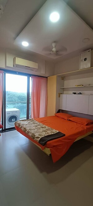 1 BHK Apartment For Rent in Conwood Astoria, Goregaon East