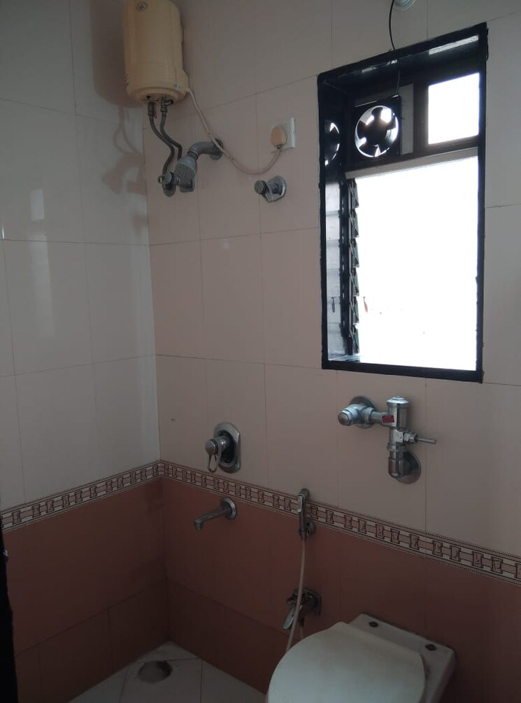 Bathroom, ashoka-tower-andheri 2 Bedroom 640 Sq.Ft. Apartment In Versova Mumbai 9555858