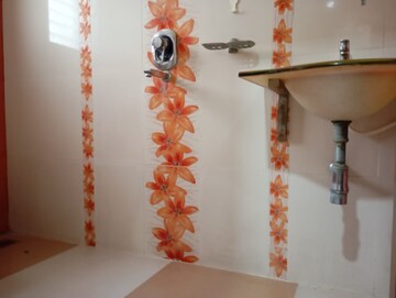 Bathroom in 5 BHK Villa at Chembur – for Rent