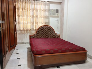 Bedroom in 5 BHK Villa at Chembur – for Rent