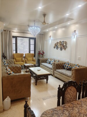 Living Room in 3 BHK Builder Floor at Jungpura Extension – for Sale