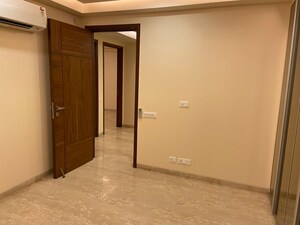 Room in 4 BHK Apartment at Greater Kailash I – for Sale