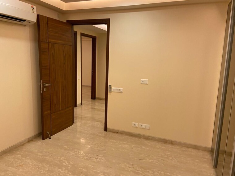 Room, greater kailash i 4 Bedroom 2700 Sq.Ft. Apartment In Greater Kailash I Delhi 9555882