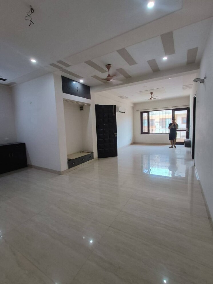 Living Room, chattarpur 3 Bedroom 1150 Sq.Ft. Builder Floor In Chattarpur Delhi 9555914