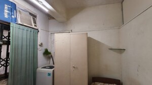 Furnished Amenities in 1 BHK Apartment at Bandra West – for Rent