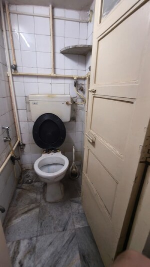 Bathroom in 1 BHK Apartment at Bandra West – for Rent