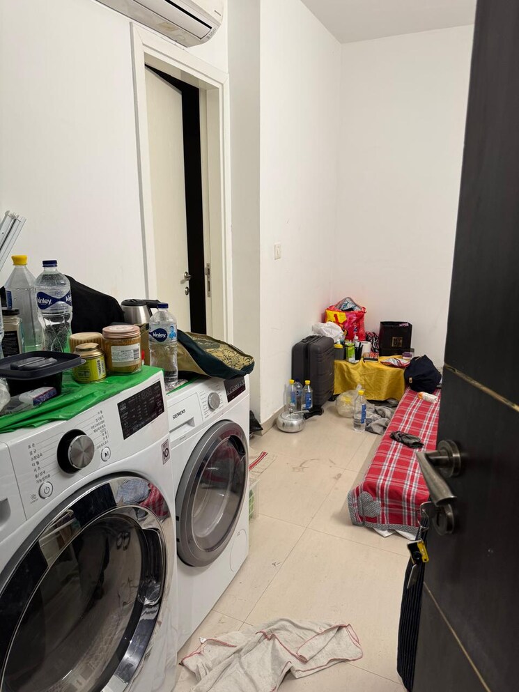 Other, dlf-the-crest 3 Bedroom 2700 Sq.Ft. Apartment In Sector 54 Gurgaon 9555974