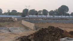 Plot For Sale in Balaji Sundaram, Manpurag