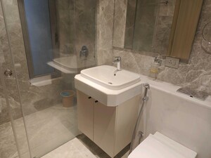 Bathroom in 4 BHK Apartment at Rustomjee Crown, Prabhadevi – for Sale
