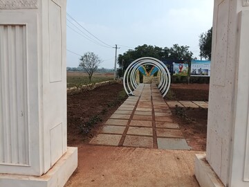  Plot For Sale in Manneguda