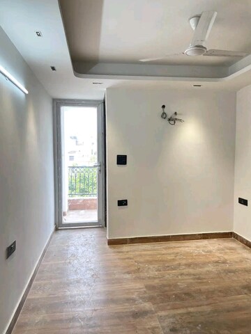 Room in 1 BHK Builder Floor at Chattarpur – for Rent