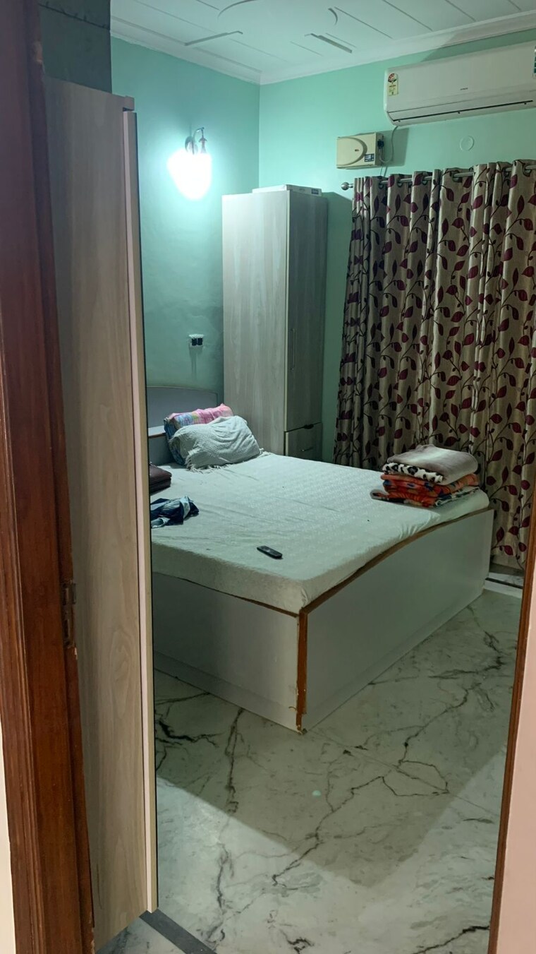Bedroom, palam vihar 2.5 Bedroom 173 Sq.Yd. Independent House In Palam Vihar Gurgaon 9556095