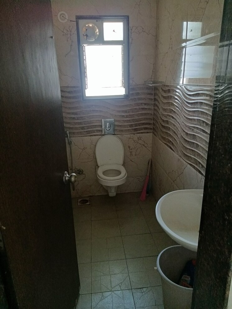 Bathroom, nsg-royal-one 2 Bedroom 908 Sq.Ft. Apartment In Pimple Nilakh Pune 9556117