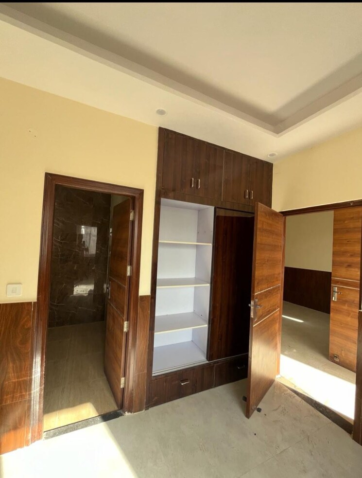 Room, sector 126 2 Bedroom 1080 Sq.Ft. Builder Floor In Sector 126 Mohali 9556093