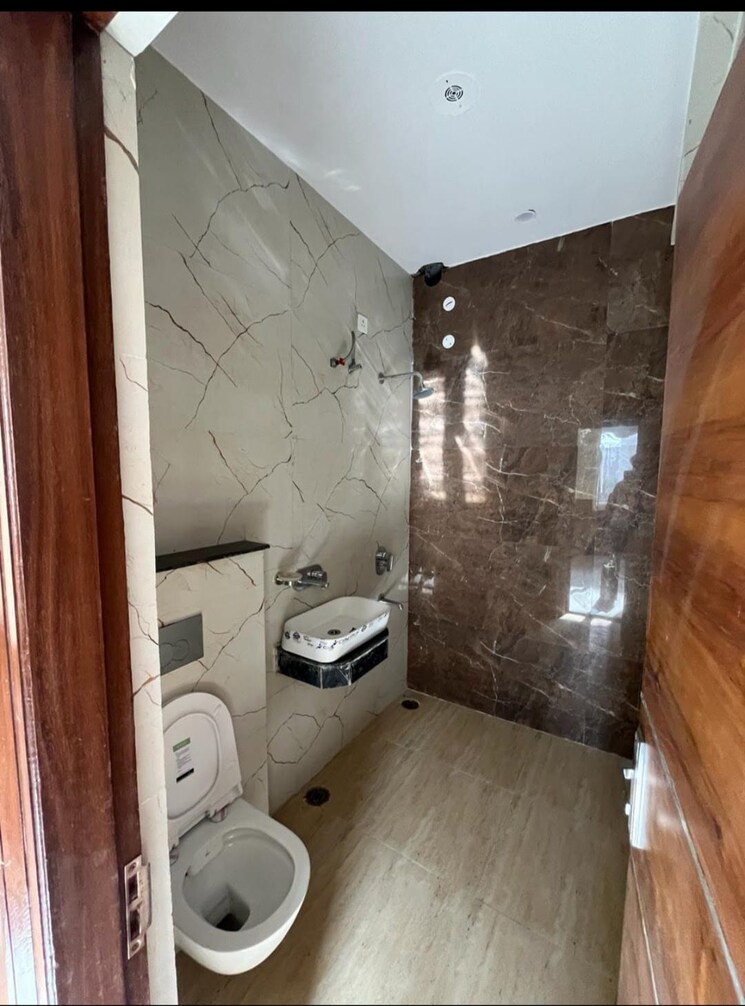 Bathroom, sector 126 2 Bedroom 1080 Sq.Ft. Builder Floor In Sector 126 Mohali 9556093