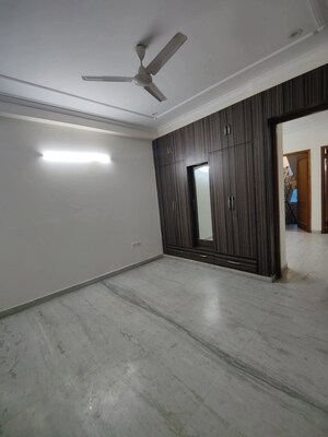 Room in 3 BHK Builder Floor at Chattarpur – for Rent