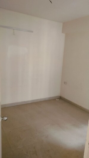 Room in 3 BHK Apartment at Radicon Vedantam, Sector 16c Greater Noida – for Rent