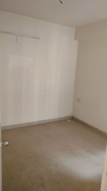 Room in 3 BHK Apartment at Radicon Vedantam, Sector 16c Greater Noida – for Rent