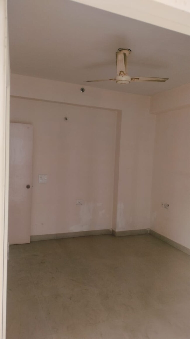 Room, radicon-vedantam 3 Bedroom 1375 Sq.Ft. Apartment In Sector 16c Greater Noida Greater Noida 9556151