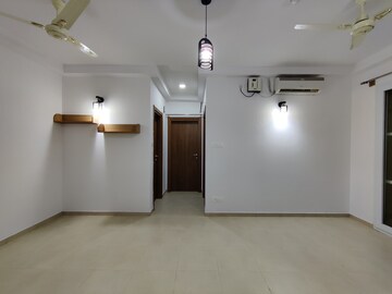 Room in 3 BHK Apartment at Bhartiya Nikoo Homes, Thanisandra Main Road – for Rent