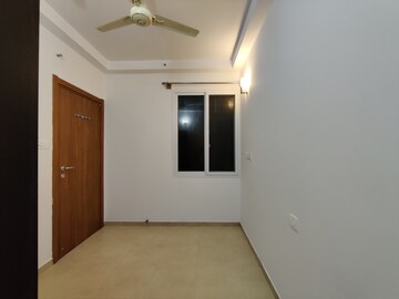 Room in 3 BHK Apartment at Bhartiya Nikoo Homes, Thanisandra Main Road – for Rent