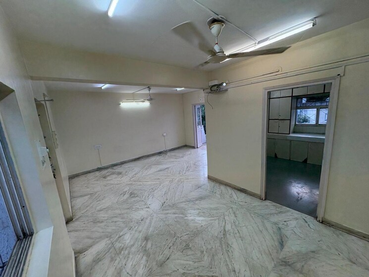 Room, model colony Commercial Office Space 1250 Sq.Ft. In Model Colony Pune 9556173