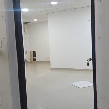 Room in  Office Space at Rohtas Plumeria, Vibhuti Khand – for Rent