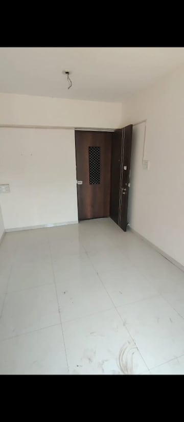 2 BHK Apartment For Sale in Pushpanjali Heights, Owale