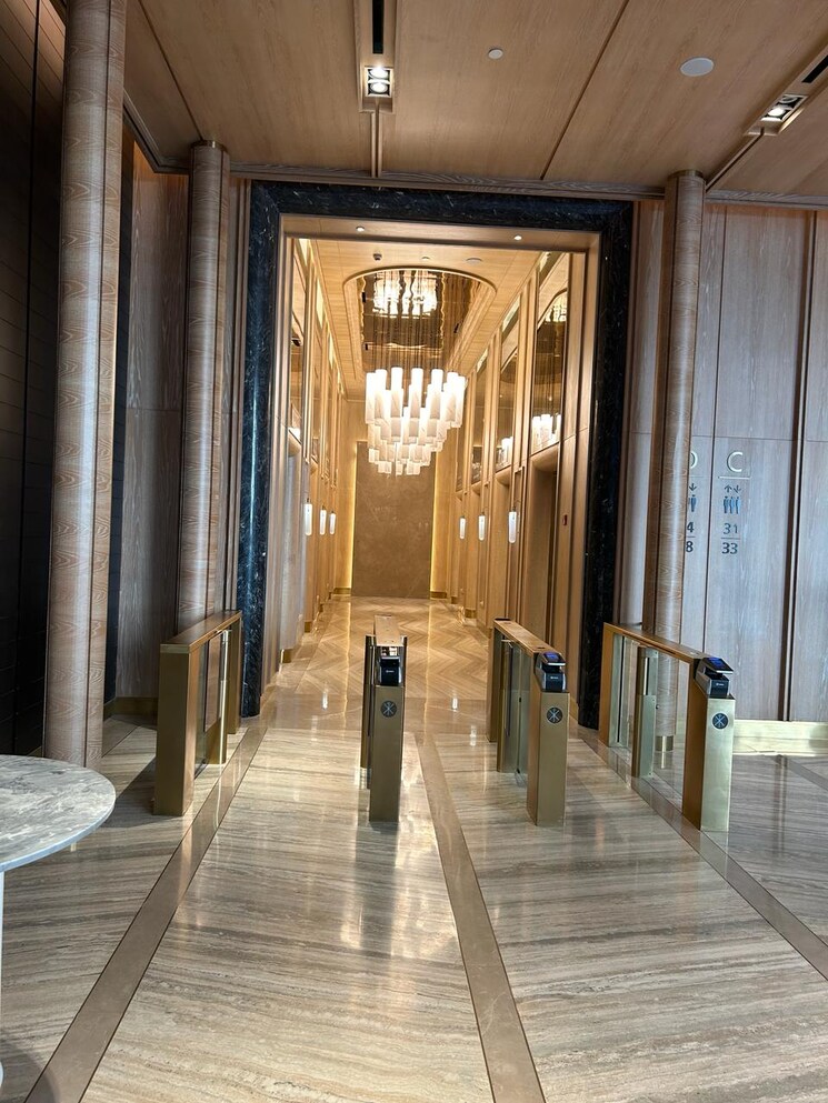 undefined, one-lodha-place Commercial Office Space 900 Sq.Ft. In Lower Parel Mumbai 9556207