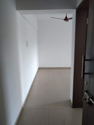 Furnished Amenities in 3 BHK Apartment at Paranjape Gloria Grace, Bavdhan – for Rent