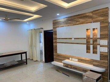 Room in 4 BHK Apartment at Faizabad Road – for Rent