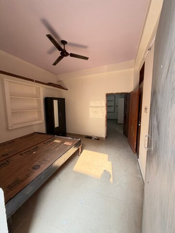 2 BHK Builder Floor For Rent in New Ashok Nagar