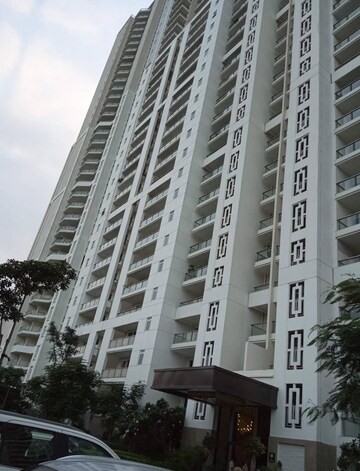 4 BHK Apartment – Exterior View View at DLF The Crest, Sector 54 - for Rent