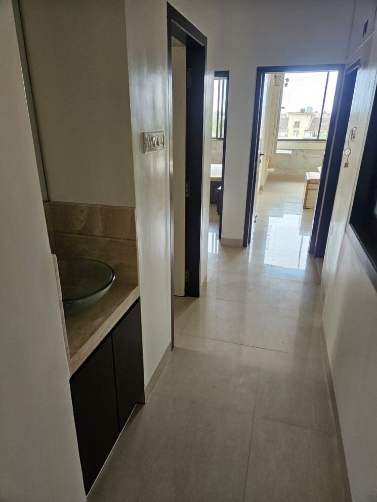 undefined, azad nagar colaba 2 Bedroom 900 Sq.Ft. Apartment In Azad Nagar Colaba Mumbai 9556304