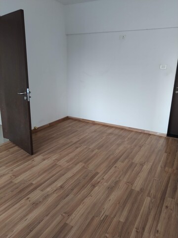 Room in 2 BHK Apartment at Rainbow Athashri At Pebbles, Bavdhan – for Rent