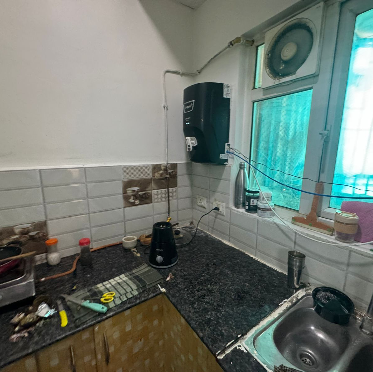 2 BHK Builder Floor For Rent in Palm Court 