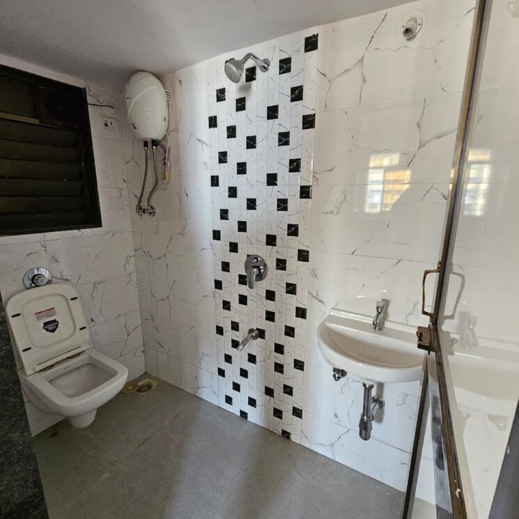 Bathroom, sharda-apartment-bhandup-west 1 Bedroom 340 Sq.Ft. Apartment In Sarvodaya Nagar Mumbai 9556341