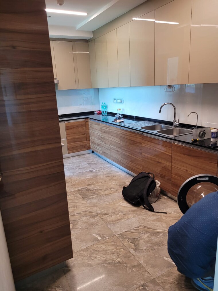 Kitchen, dlf-the-crest 3 Bedroom 2700 Sq.Ft. Apartment In Sector 54 Gurgaon 9556390