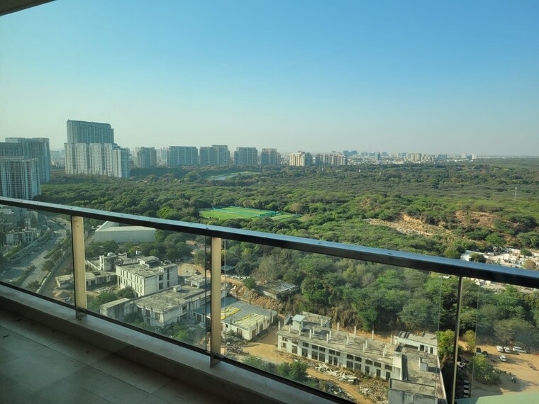 Balcony, dlf-the-crest 3 Bedroom 2700 Sq.Ft. Apartment In Sector 54 Gurgaon 9556390