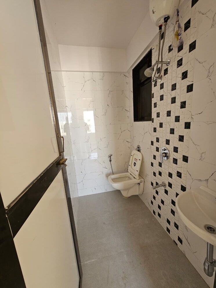Bathroom, shree-samarth-verbesina 1 Bedroom 370 Sq.Ft. Apartment In Bhandup West Mumbai 9556405