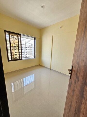 Room in 1 BHK Apartment at Shree Samarth Verbesina, Bhandup West – for Rent