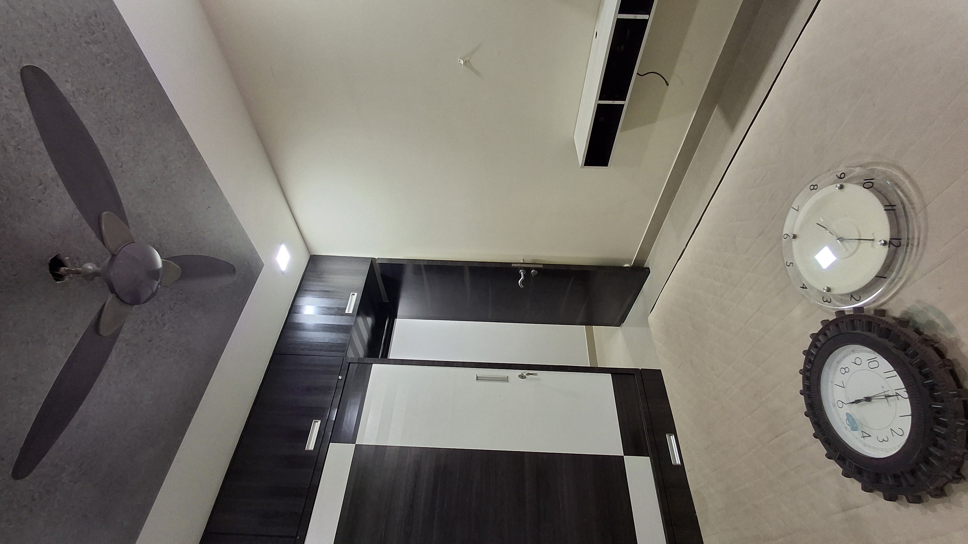 2 BHK Apartment For Rent in Raheja Serenity