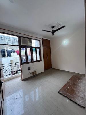 Room in 6 BHK Independent House at RWA Apartments Sector 122, Sector 122 – for Sale