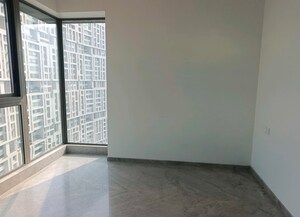 Room in 4 BHK Apartment at Prestige Jasdan Classic, Mahalaxmi – for Sale