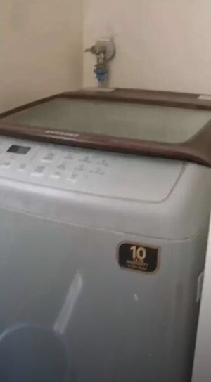 Furnished Amenities in 3 BHK Apartment at Gomti Nagar – for Rent