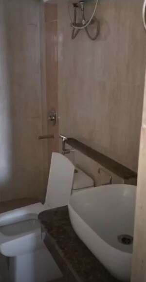 Furnished Amenities in 3 BHK Apartment at Gomti Nagar – for Rent