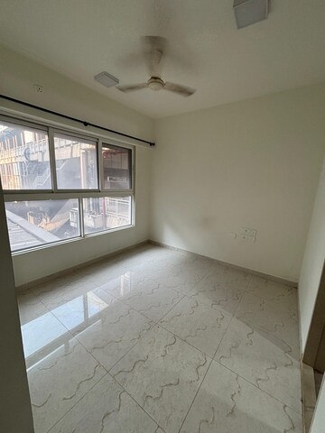 Room in 1 BHK Apartment at Parijat CHS Azad Nagar, Andheri West – for Rent